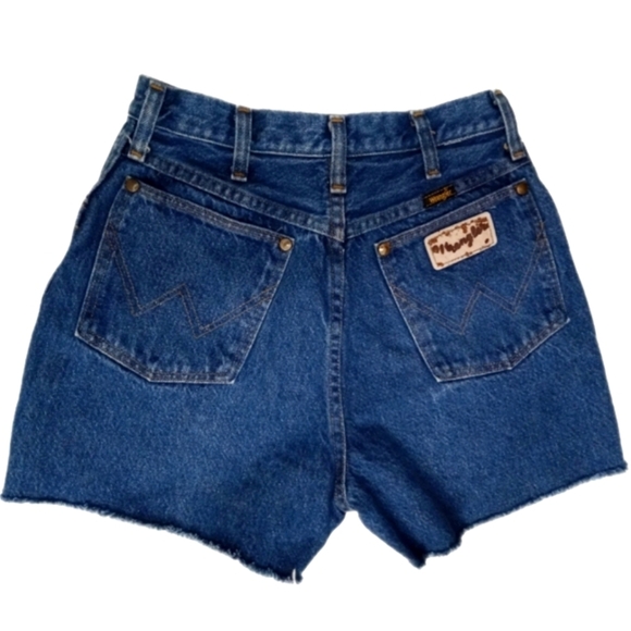 Wrangler Short Mini Vintage USA High Rise 7/8 Cut-off Mid Wash Blue Fray - Picture 2 of 9